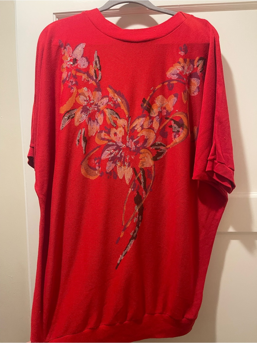 Vintage MADE IN USARed Floral Graphic Knit Top